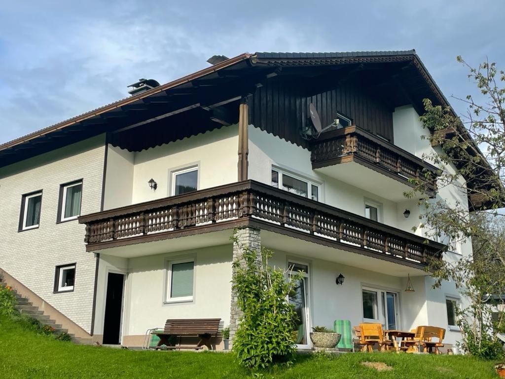 Ferienwohnung ,Hoizmann' Pinsdorf Bagian luar foto